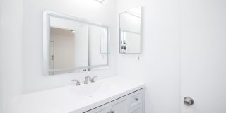 5708 Tujunga Ave. Gallery 13