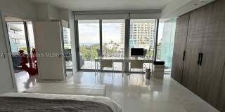 1 Collins Ave Gallery 14