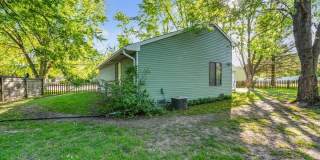 417 Bayview Avenue Gallery 26