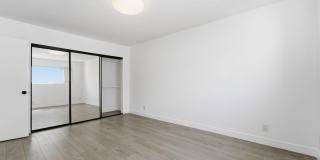 1009 N. Edinburgh Ave Gallery 15