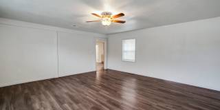 For Lease – 2 Bedroom, 1 Bath Corner Home in Kerrville, TX Gallery 8