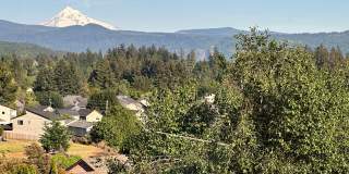 Stunning Custom Home with Beautiful Views Gallery 19