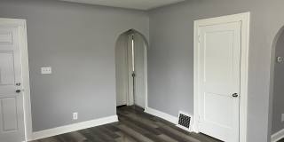 1919 Kensington Road - Lower Gallery 3