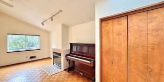 Beautiful Wedgwood Home with Flexible Living + 2nd Kitchen Gallery 10