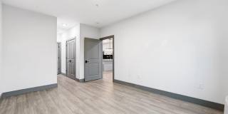 531 32nd Street Gallery 10