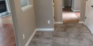 3 Bedroom 2 Bathroom Home!! Gallery 21