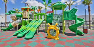 The Tree Apartments Gallery 43