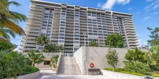 1 Grove Isle Dr Gallery 41