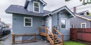 Adorable home with 3 Units in Tacoma Gallery 18