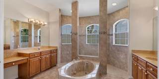 Beautiful and Spacious Rotonda West POOL home. Gallery 14