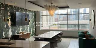 204 W Hill St Gallery 28