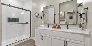 Upper East Gallery 33