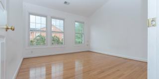 13559 FLOWERFIELD Gallery 15