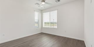 Like New Condo in Victory Ridge Gallery 17