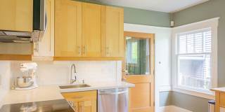 4bd/2.5ba Seattle Home Gallery 7
