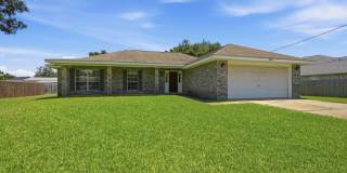 Charming Navarre Home with Large Lot & Holley by the Sea Amenities! Gallery 3