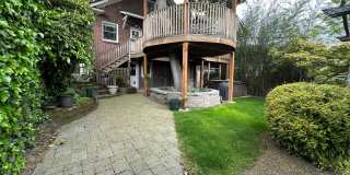 1126 18th Avenue East - 2 Gallery 1