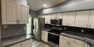 Groveland Townhouse Gallery 7