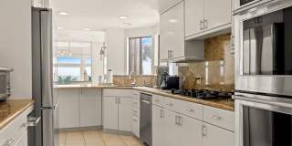 3616 The Strand Gallery 13