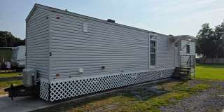 Renovated 1BR/1BA Mobile Home with Utilities Included Gallery 1