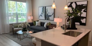 Aurora on the Trail - Apartments & Townhomes Gallery 5