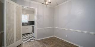 Royal Oaks Gallery 19