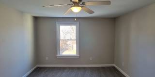 Remodeled rowhouse in Manchester Gallery 15