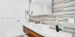1100 Biscayne Boulevard Gallery 13