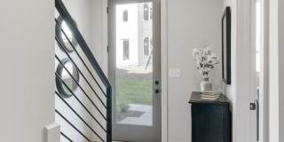 Gorgeous 3 bedroom end unit townhome with garage Gallery 11