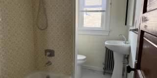 715 Hemlock Street Gallery 8