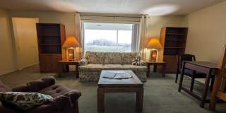 15203 South Locust Lane Gallery 1