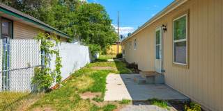 Spacious 3-Bed Duplex in Central Spokane — Washer/Dryer Included Gallery 20