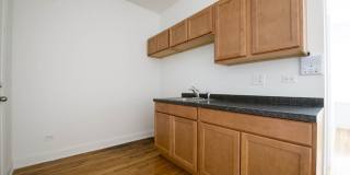 3600 W Franklin Blvd Gallery 29