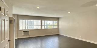 1124 Sherbourne Dr Gallery 3