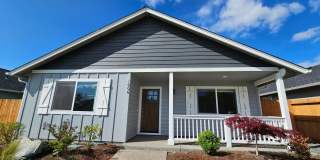 Newer Construction Close to Downtown Grants Pass Gallery 1