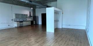 1749 NE Miami Ct Gallery 7