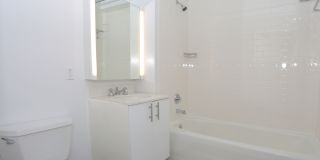 4730 Center Boulevard Gallery 5