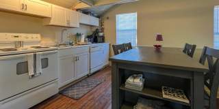 2745 DOWNING Street Gallery 15