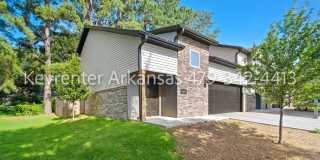 Beautiful 2 Bed, 3 Bath Home Just Off Weddington! Gallery 4