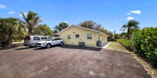 Beautifully renovated 2-bedroom, 1-bathroom home located in the heart of Bonita Springs Gallery 1