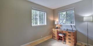 Beautiful Craftsman Bungalow on the edge of the Historic Fort Russell Dristrict Gallery 27