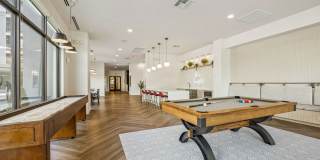 Aston Post Oak Gallery 13