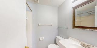 Room in 3 Bedroom Home at Arlyn Cir Gallery 16