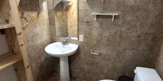 Beautiful 2 Bedroom 1 Bath Home Gallery 7