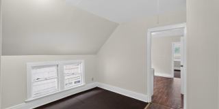 Charming 2BR Duplex in Buffalo Gallery 17