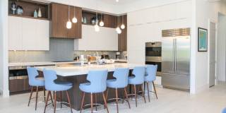 ** YOU WANT LUXURY AT ITS FINEST**ABSOLUTELY STUNNING ENTERTAINMENT 4\5 MOORINGS HOME ** Gallery 25