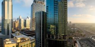 82 Rainey St Gallery 5