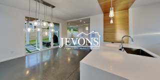 Luxury single-family home with inclusive water, sewer, and garbage Gallery 8