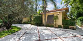 2400 Delmar Place Gallery 44
