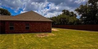 6108 39th Place Gallery 24